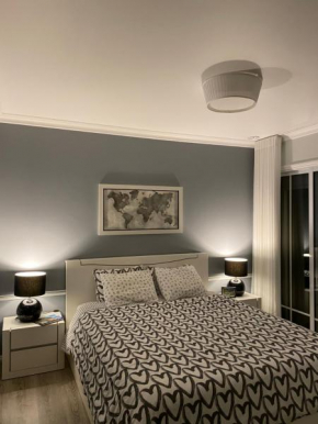 Modern room (with deck)